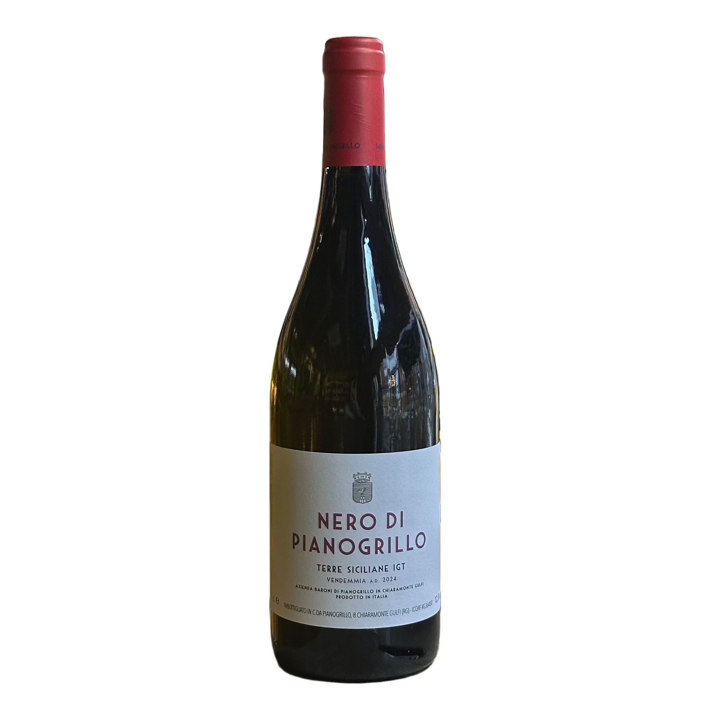 Bottle of Nero di Pianogrillo against a white background